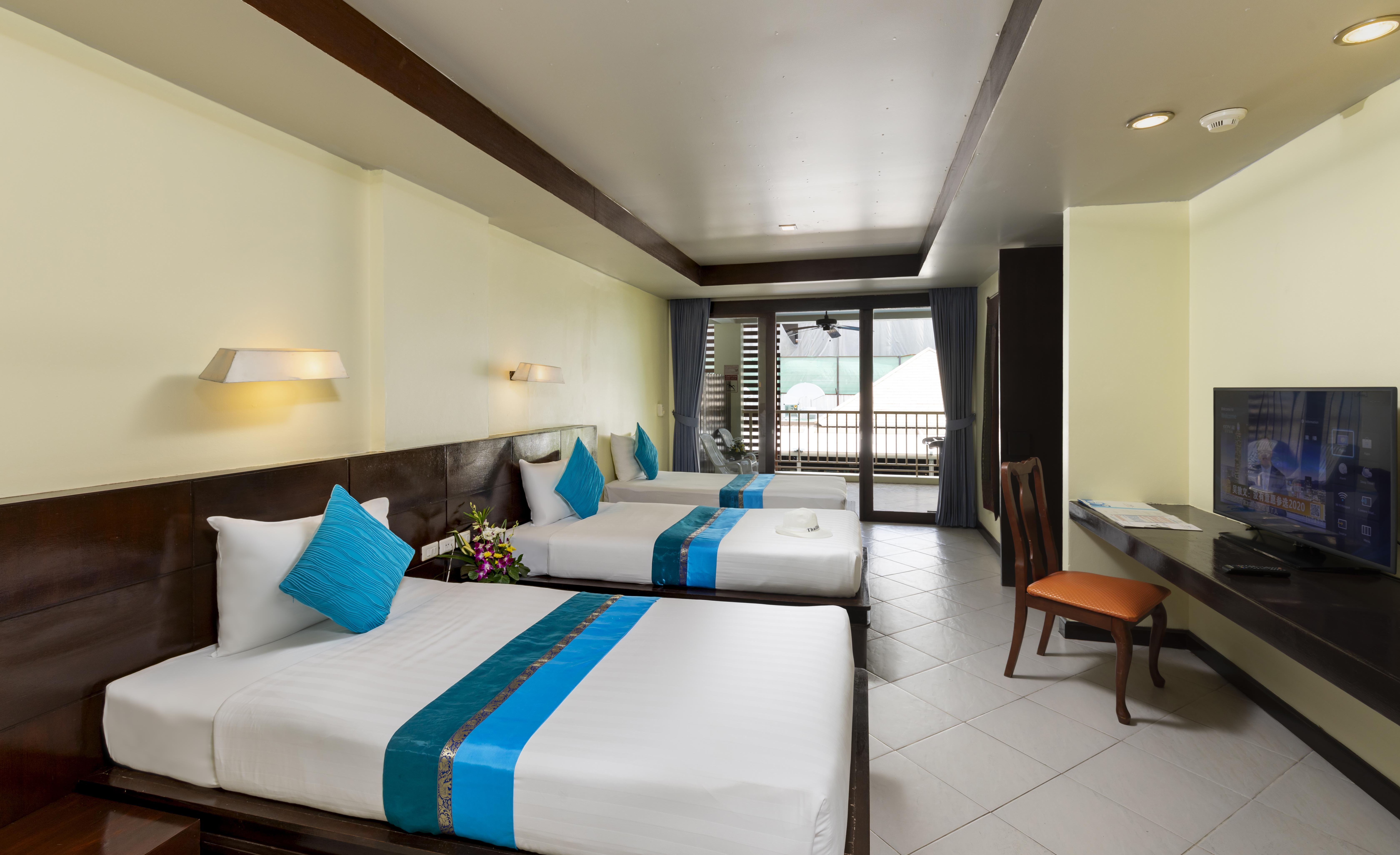 Hotel Woovo Phuket Kata Extérieur photo