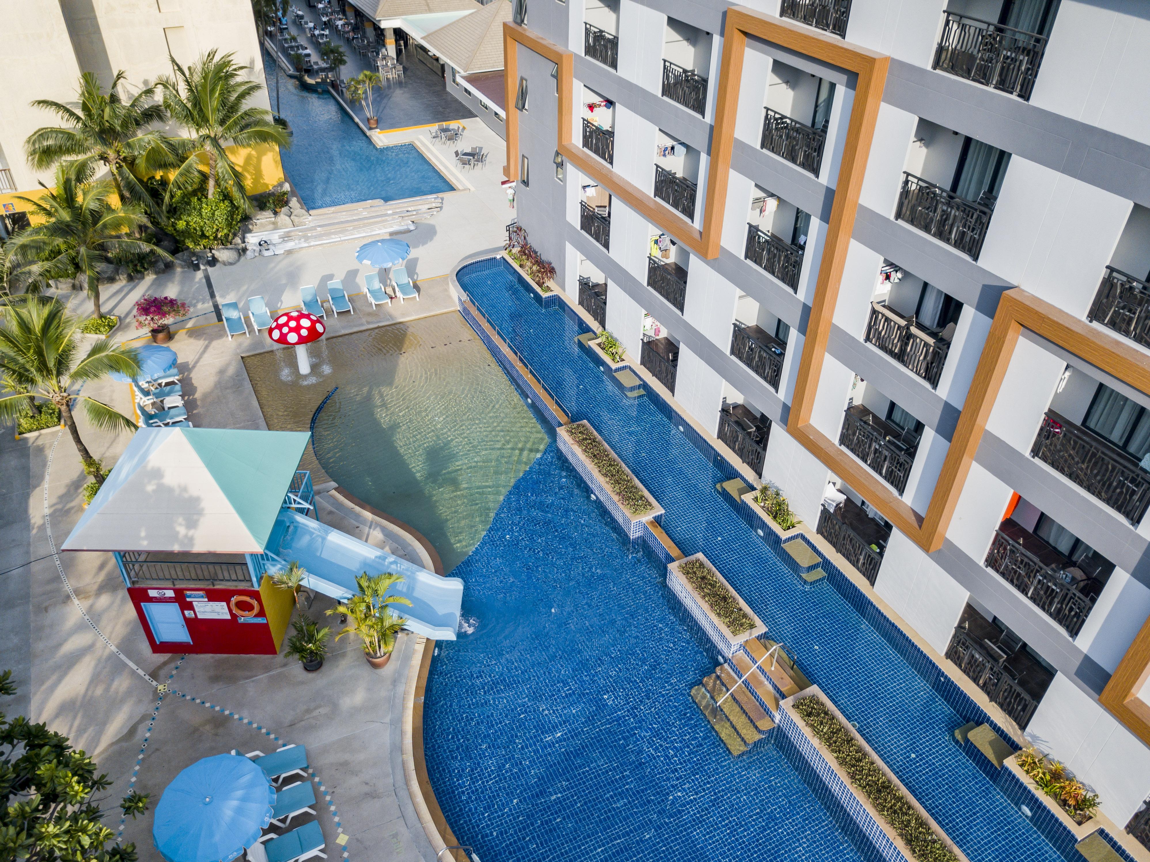 Hotel Woovo Phuket Kata Extérieur photo