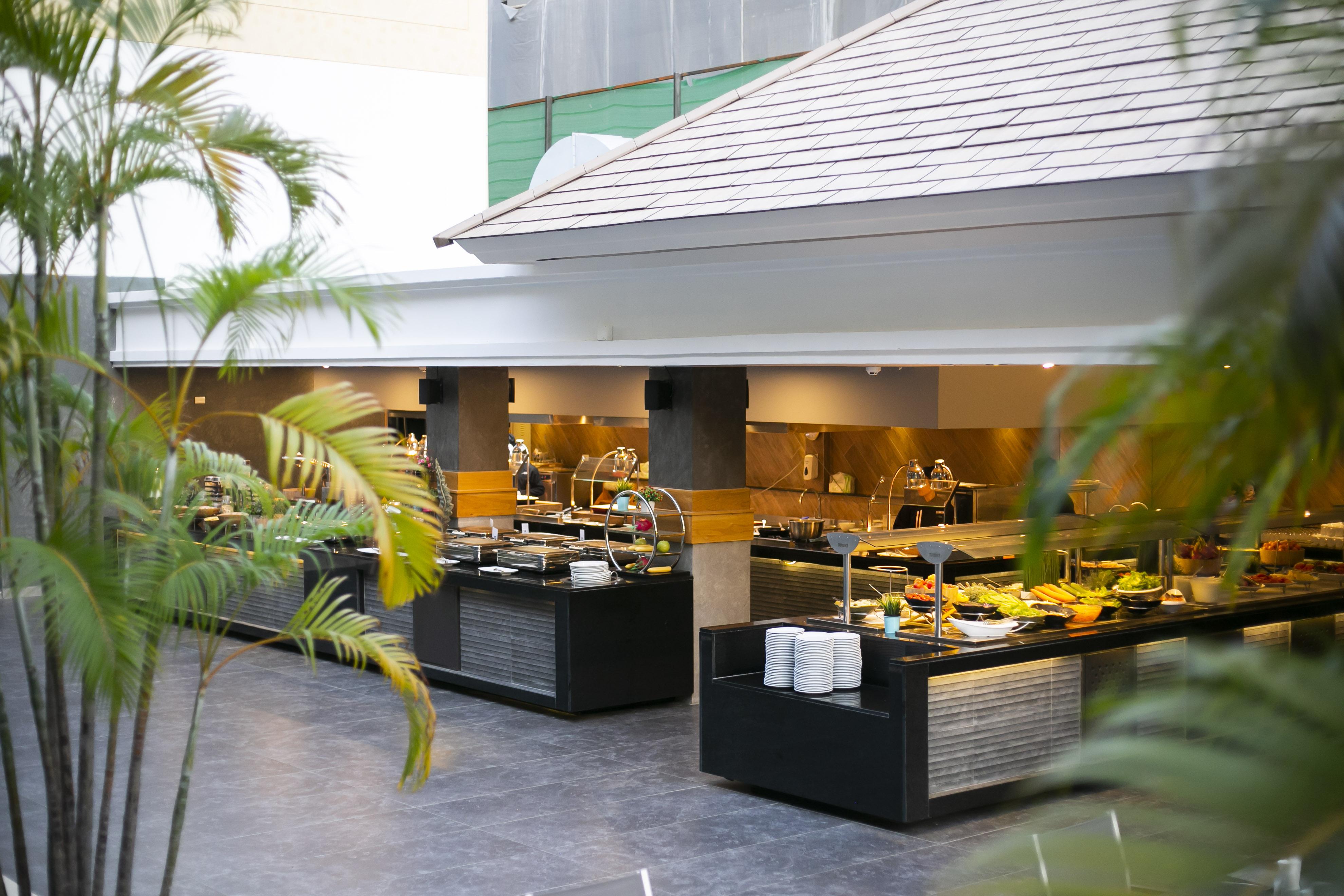 Hotel Woovo Phuket Kata Extérieur photo