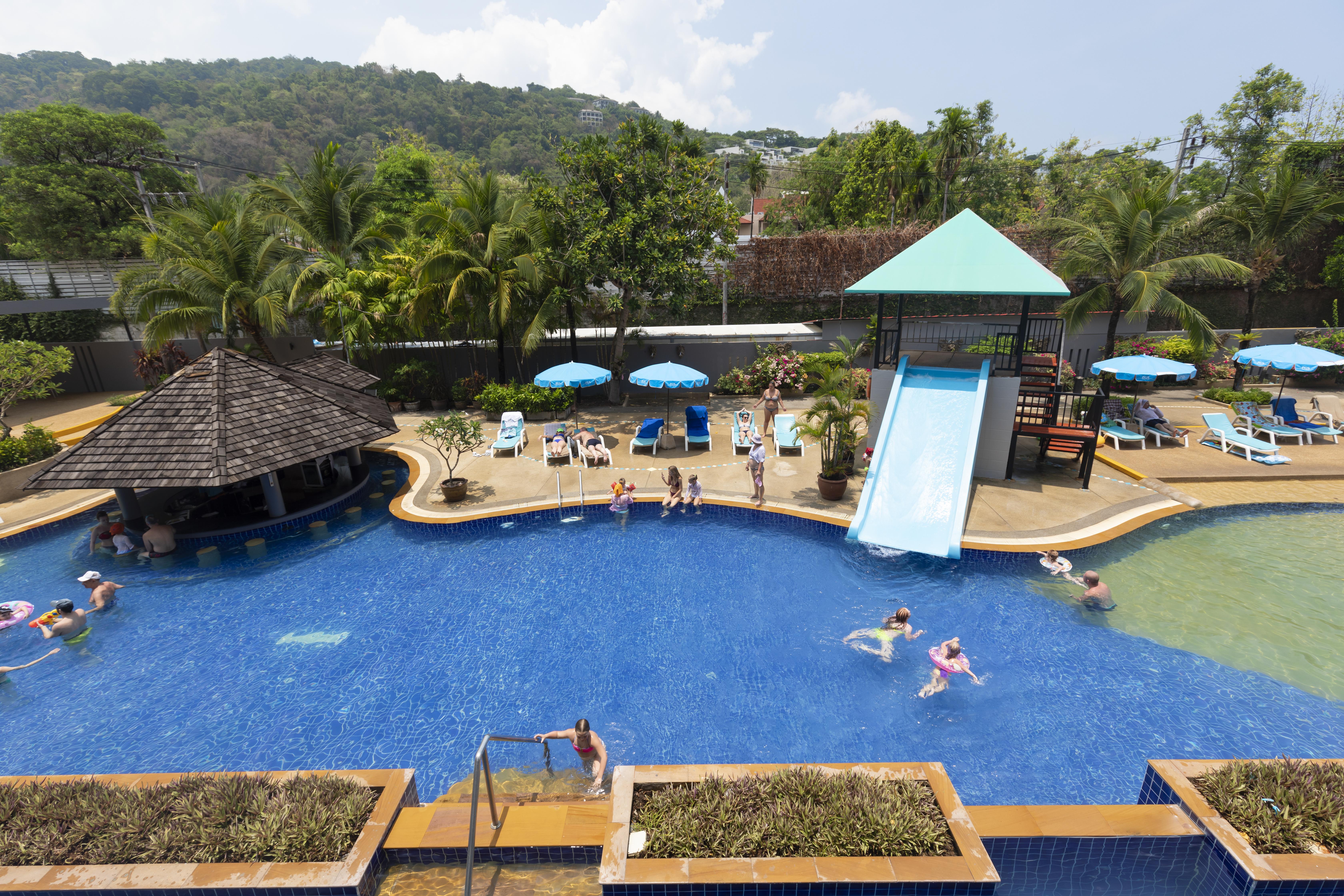 Hotel Woovo Phuket Kata Extérieur photo