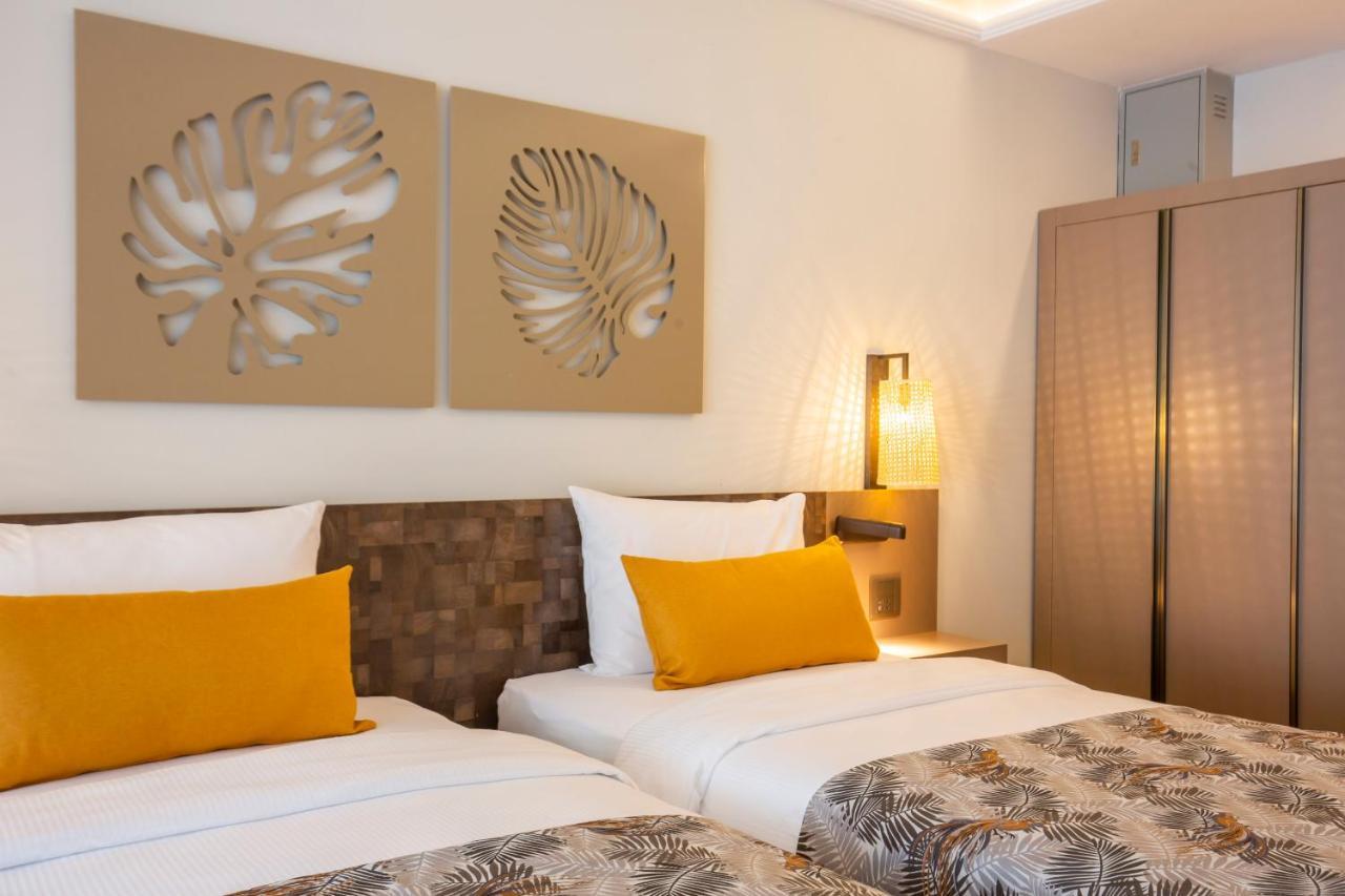 Hotel Woovo Phuket Kata Extérieur photo